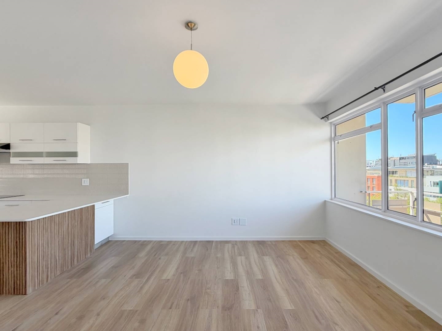 To Let 2 Bedroom Property for Rent in Green Point Western Cape